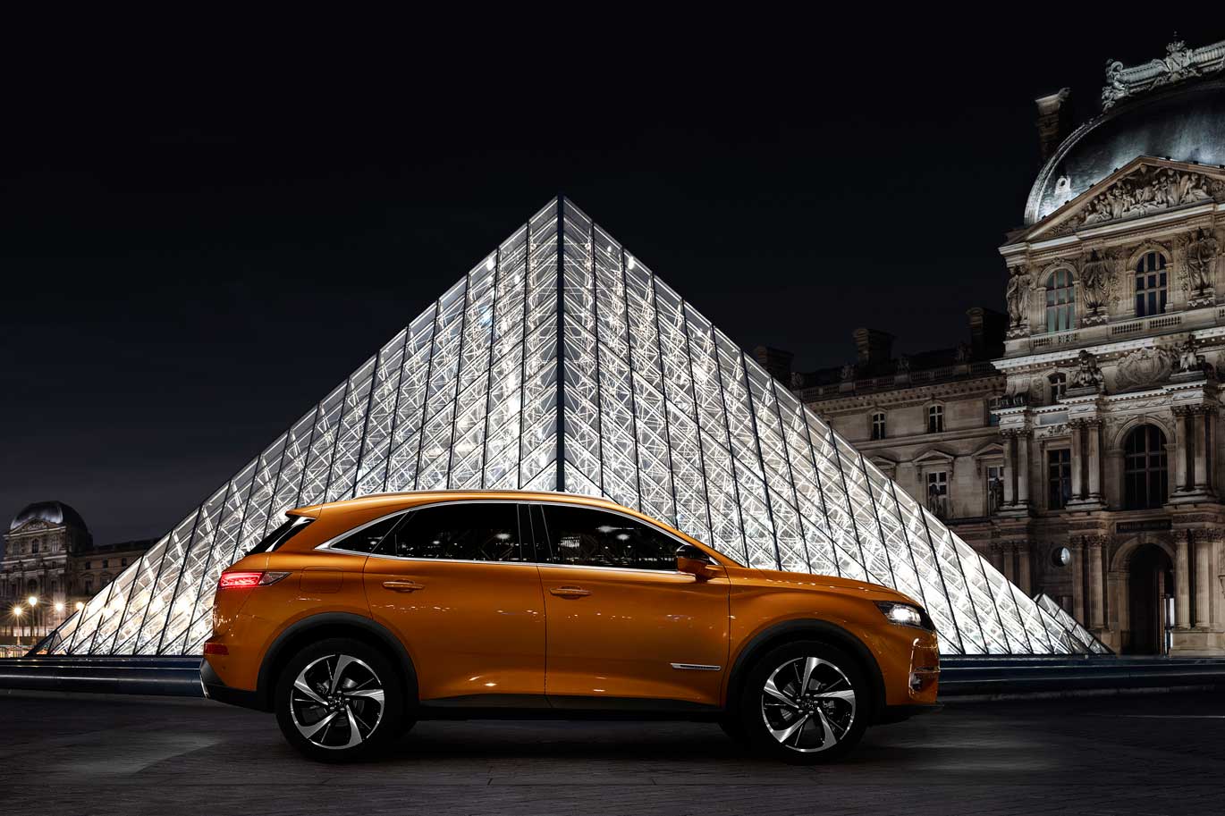 2018_11_cs7crossback_louvre_1370