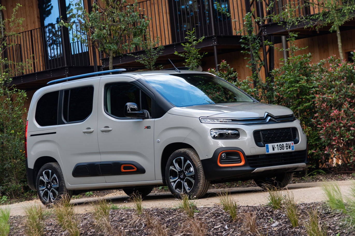 2018_12_berlingo_garten_1370_citroendeutschlandgmbh