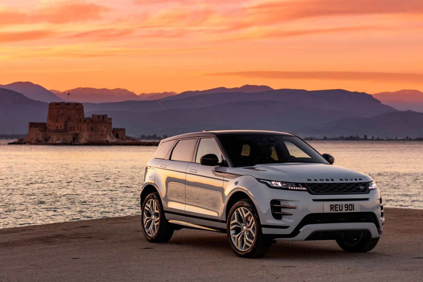 2019_08_rangeroverevoque_castle_1370_jaguarlandroverlimited Range Rover Evoque