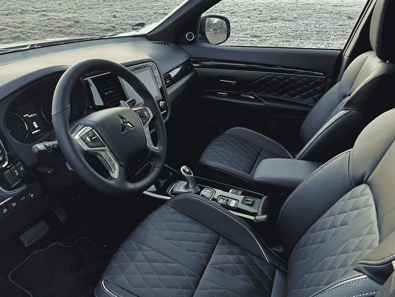 outlander_mig10_innenraum Mitsubishi Outlander