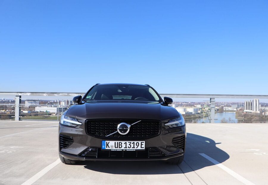 Volvo V60 Front
